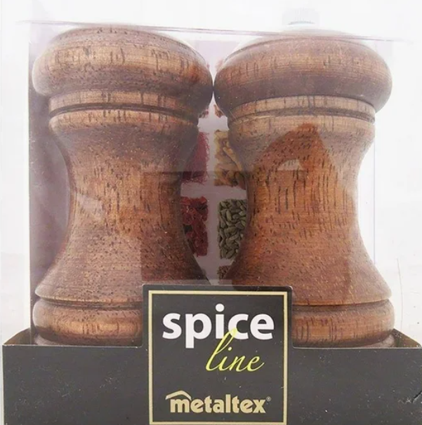 Set de salero y pimentero de madera