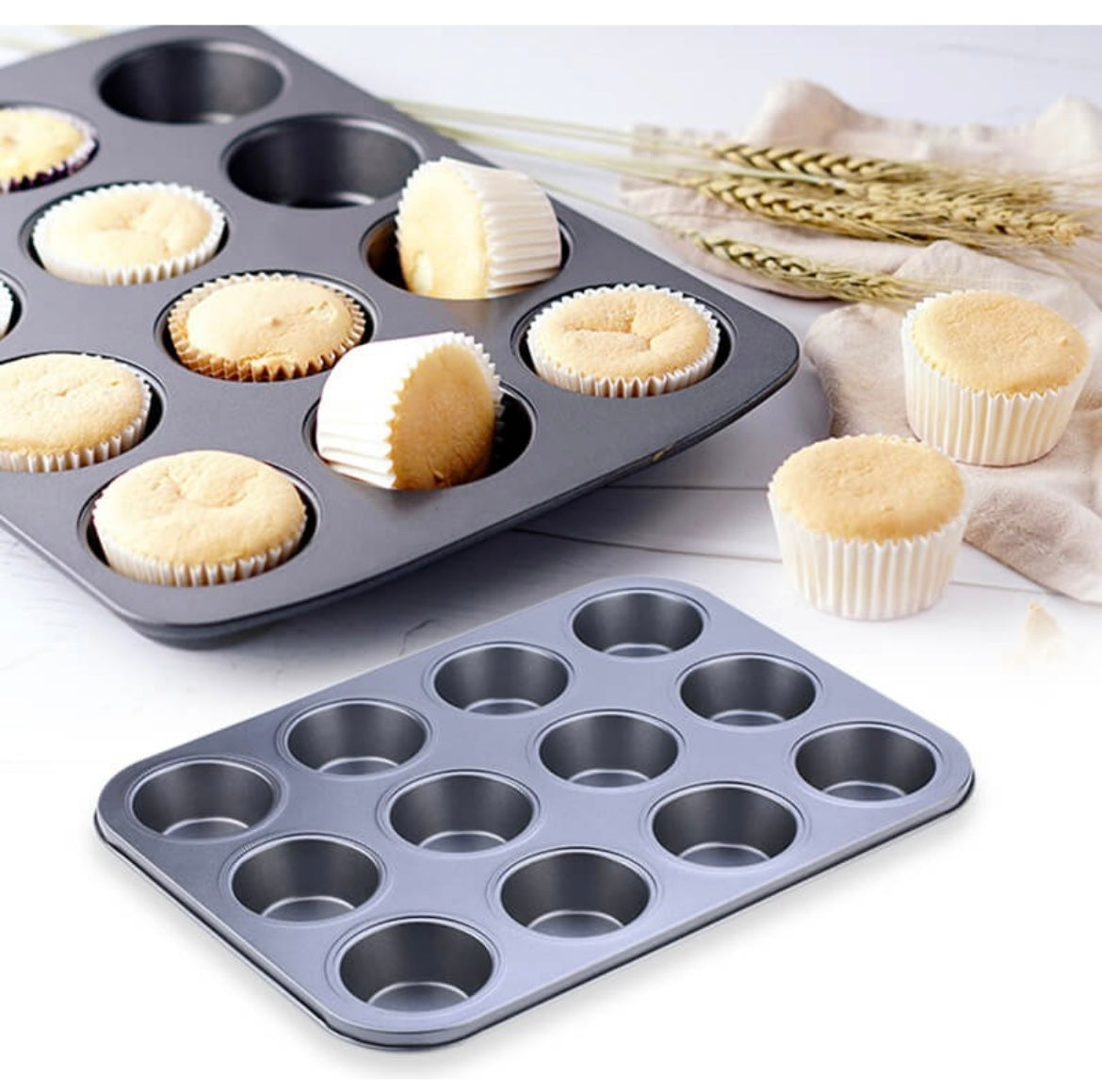 Molde metálico anti-adherente para 12 cupcakes repostería